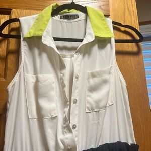 Sleeveless dress two toned top is beige and bottom is navy blue size small